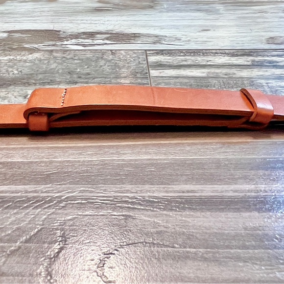 Chicos Italian Leather Brass Tone Waist Belt Size S/M Adjustable Hook Gemstones - Picture 8 of 16